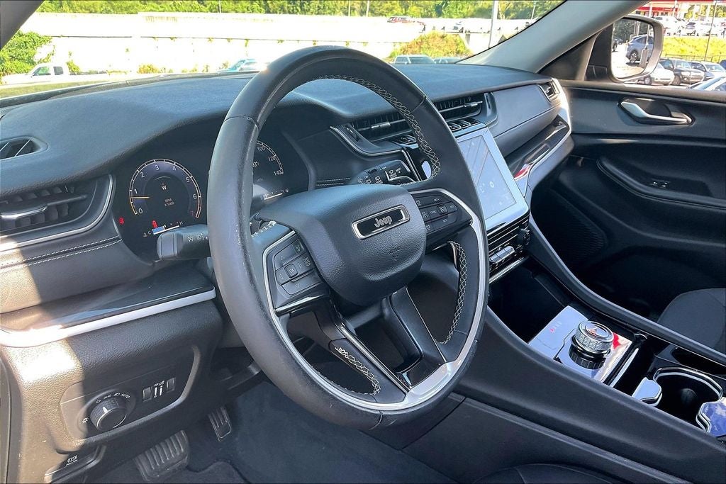 2023 Jeep Grand Cherokee L Laredo