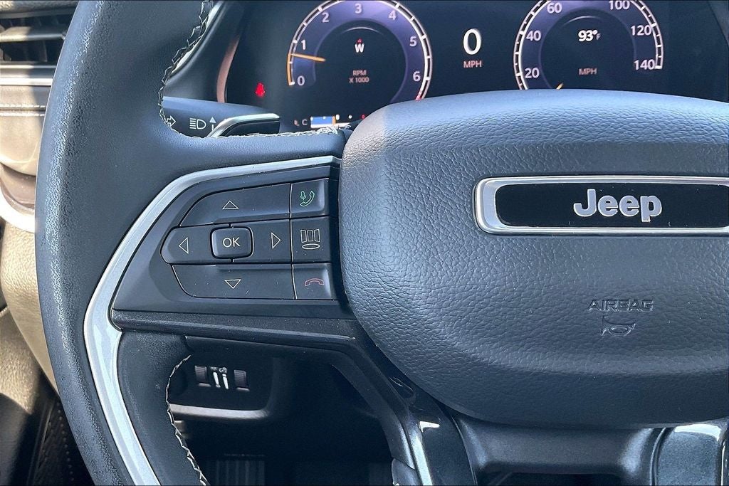 2023 Jeep Grand Cherokee L Laredo