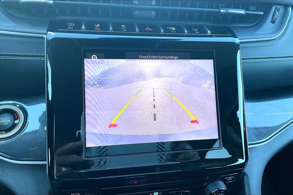 2023 Jeep Grand Cherokee L Laredo
