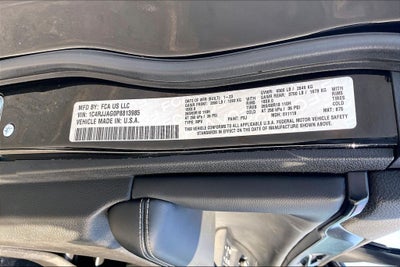 2023 Jeep Grand Cherokee L Laredo