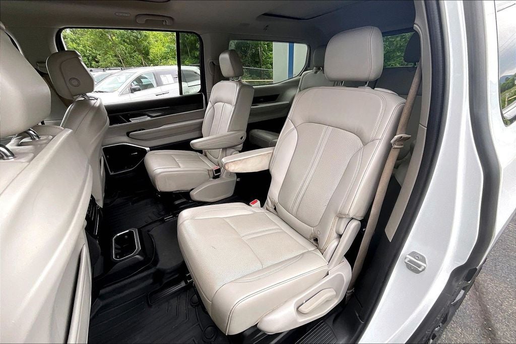 2022 Jeep Wagoneer Series II