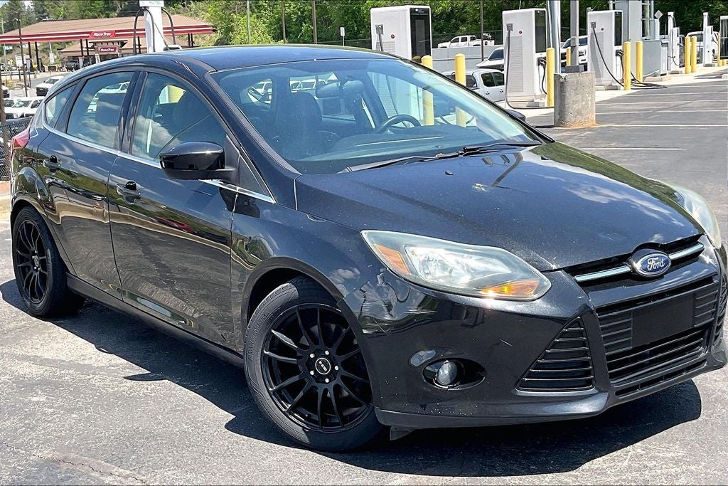 Used 2014 Ford Focus Titanium with VIN 1FADP3N25EL221789 for sale in Dalton, GA