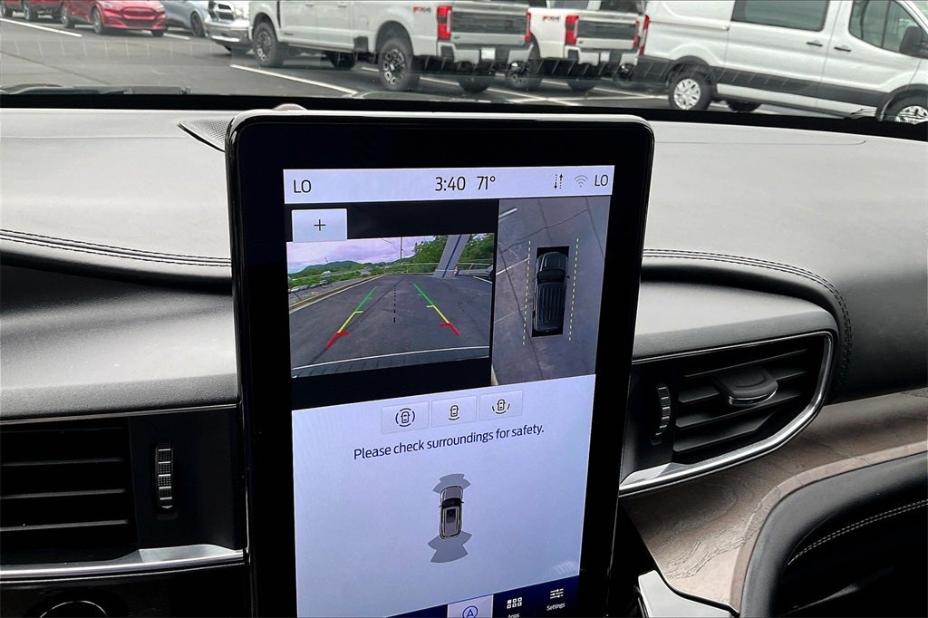 2023 Ford Explorer Platinum