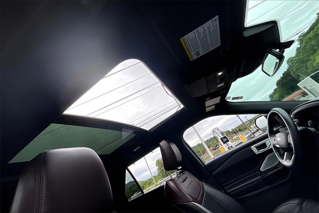 2023 Ford Explorer Platinum