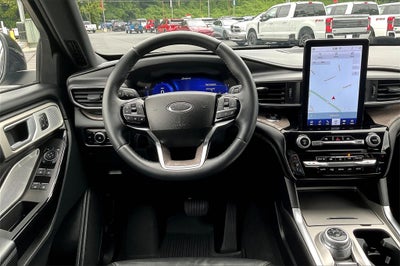 2023 Ford Explorer Platinum