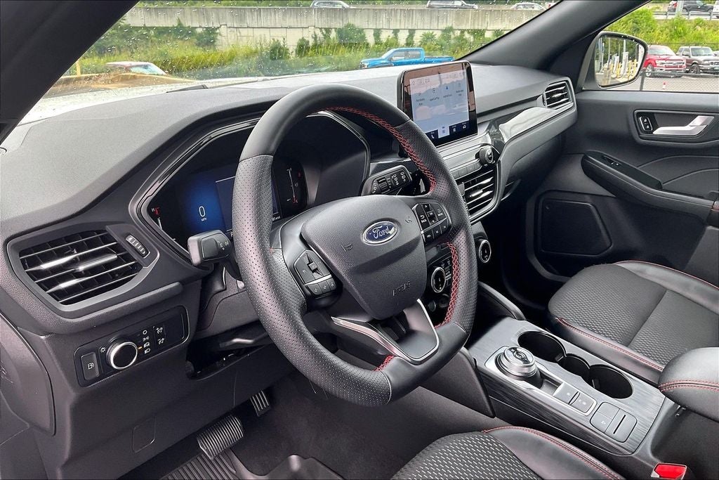 2025 Ford Escape Hybrid ST-Line