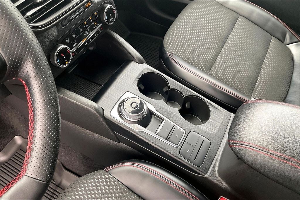 2025 Ford Escape Hybrid ST-Line