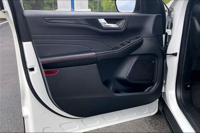 2025 Ford Escape Hybrid ST-Line