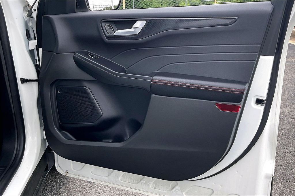 2025 Ford Escape Hybrid ST-Line