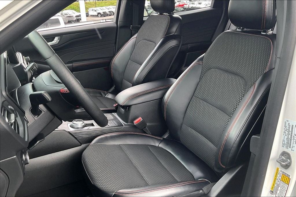 2025 Ford Escape Hybrid ST-Line