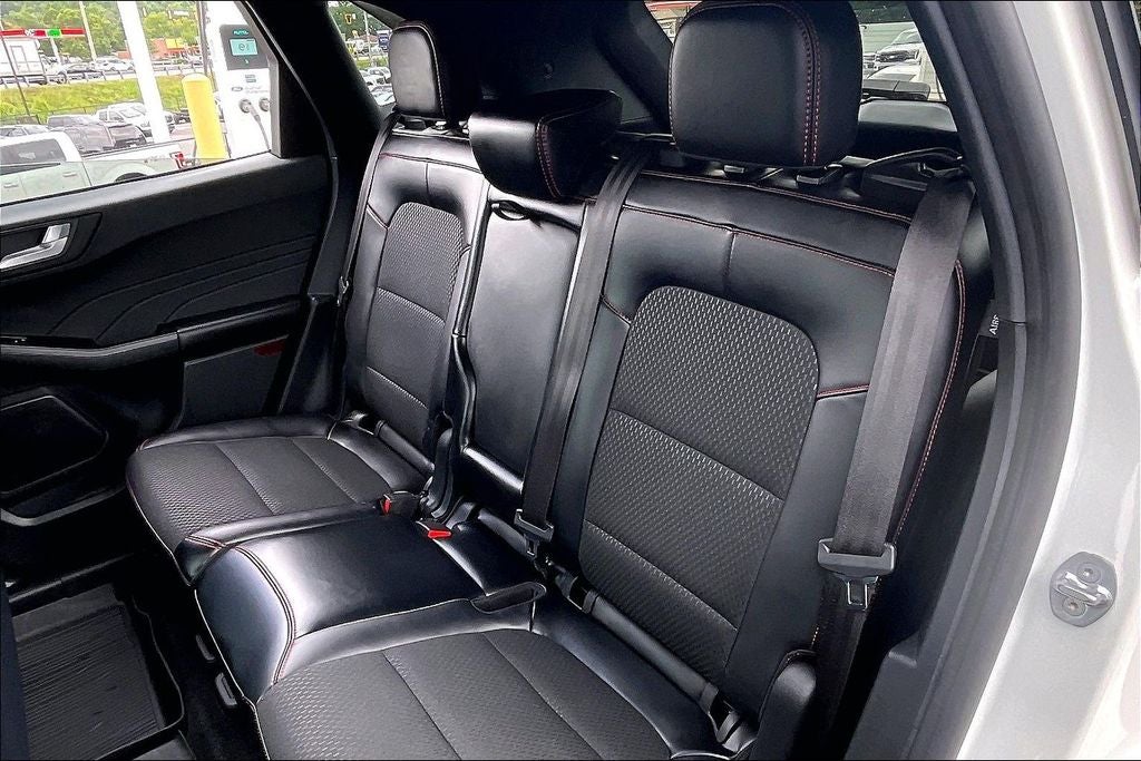 2025 Ford Escape Hybrid ST-Line