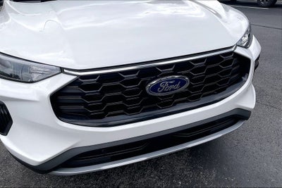2025 Ford Escape Hybrid ST-Line
