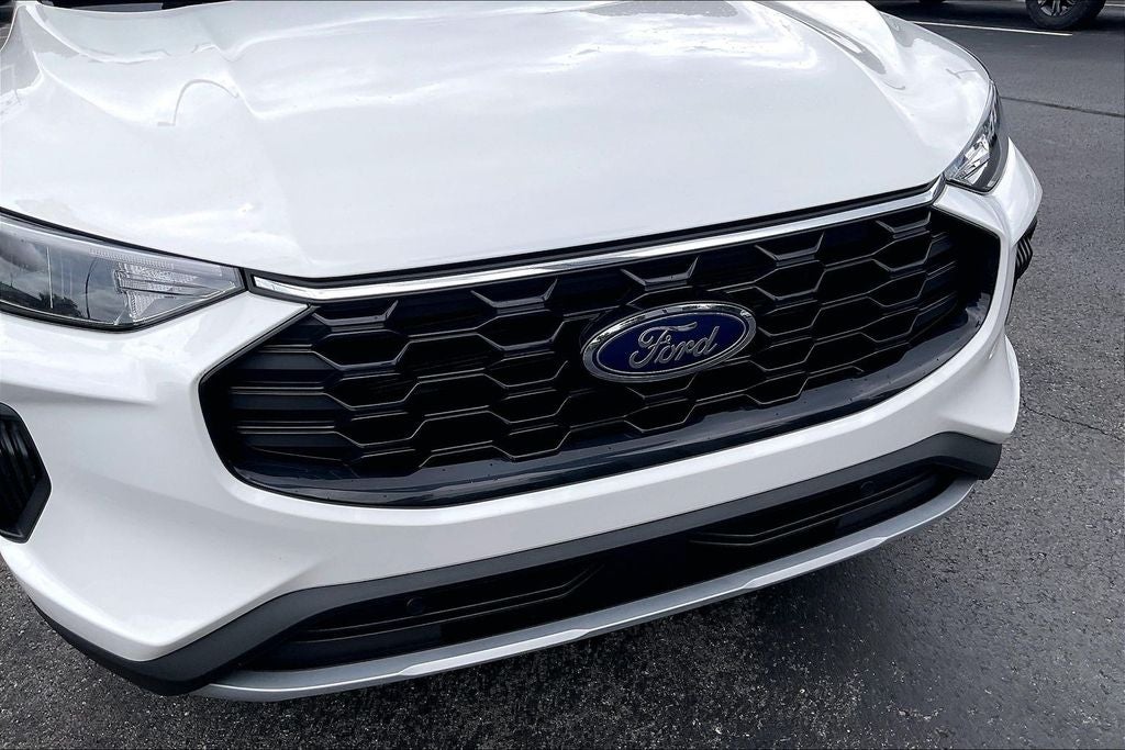 2025 Ford Escape Hybrid ST-Line