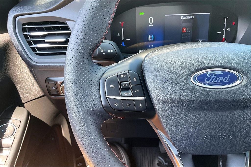 2025 Ford Escape Hybrid ST-Line
