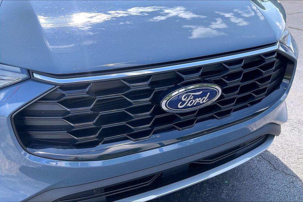 2025 Ford Escape Hybrid ST-Line