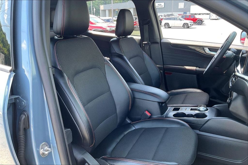 2025 Ford Escape Hybrid ST-Line