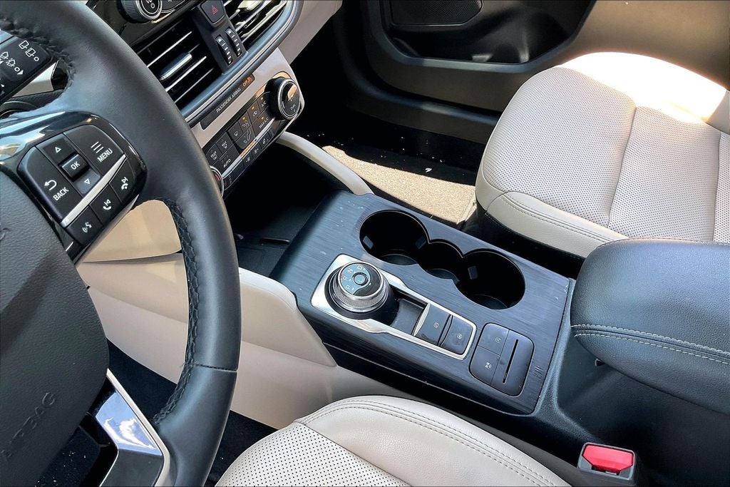 2022 Ford Escape SEL