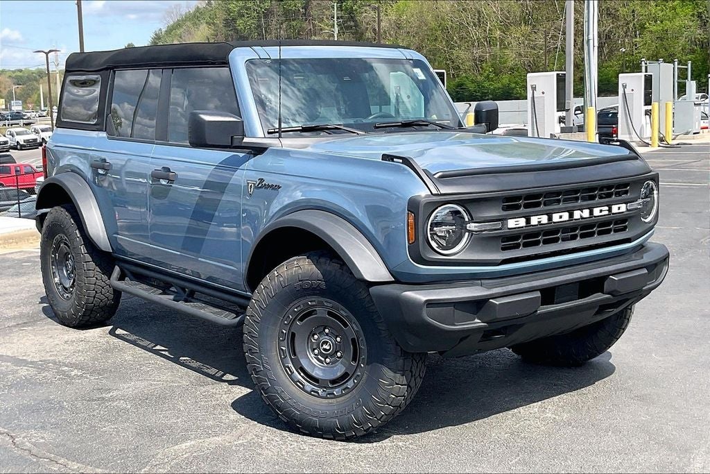 2025 Ford Bronco Base