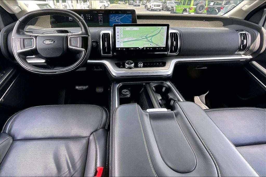 2025 Ford Expedition Platinum
