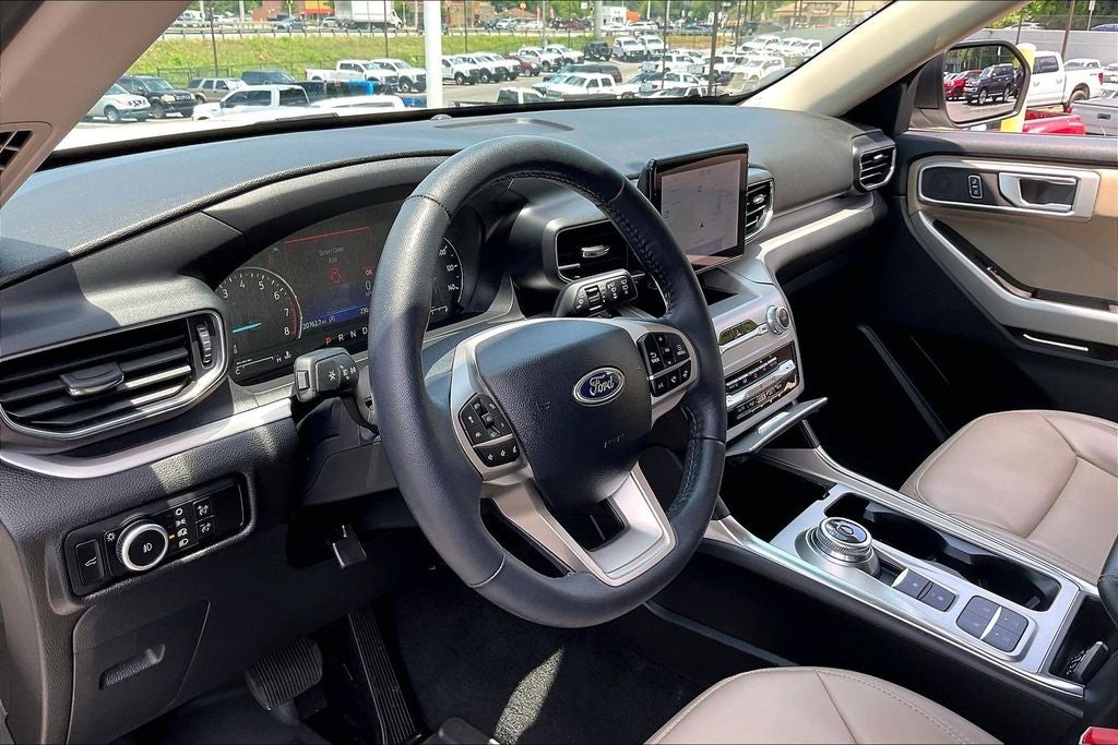 2024 Ford Explorer XLT