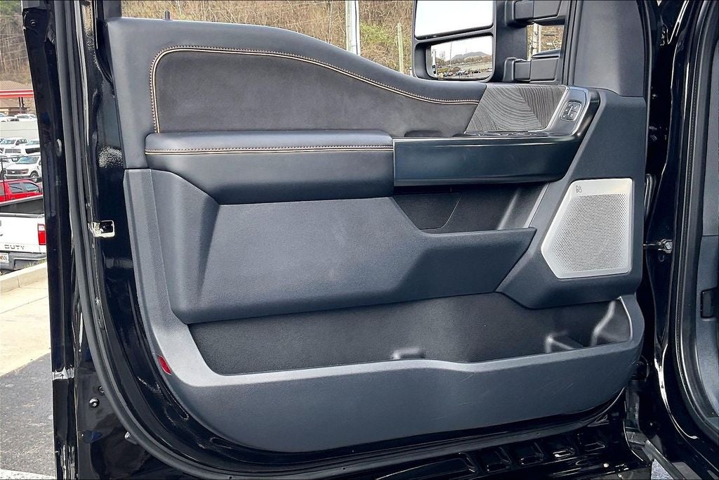 2024 Ford F-350SD Platinum