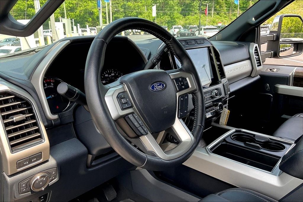 2022 Ford F-350SD Lariat DRW