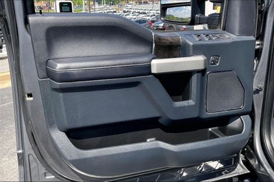 2022 Ford F-350SD Lariat DRW