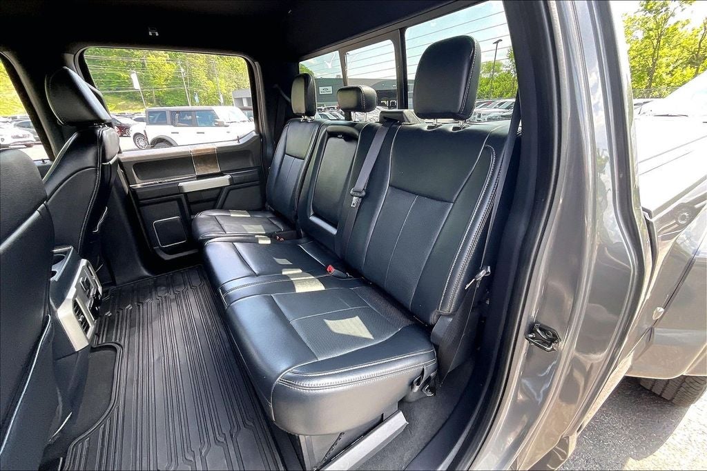 2022 Ford F-350SD Lariat DRW