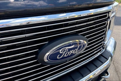 2022 Ford F-350SD Lariat DRW