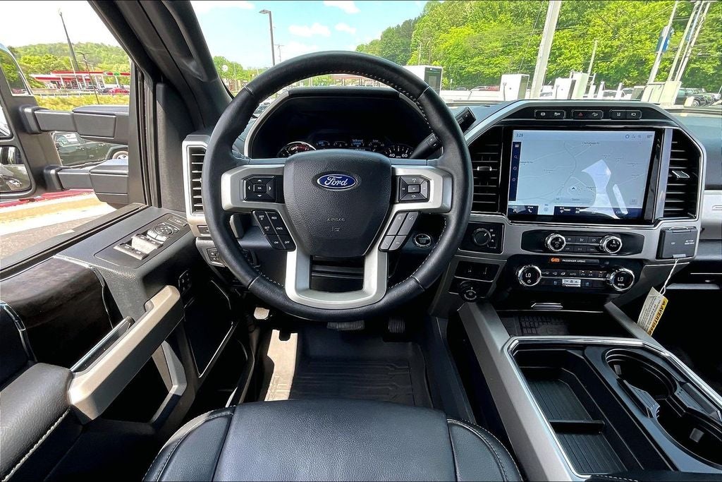 2022 Ford F-350SD Lariat DRW