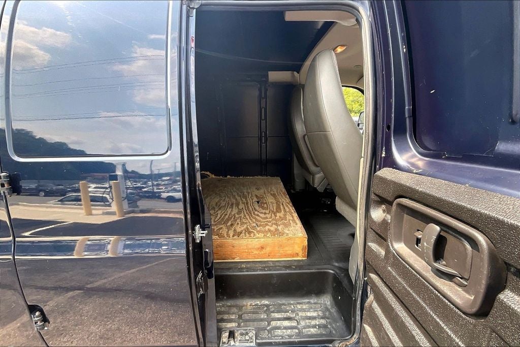 2015 Chevrolet Express 3500 Work Van Cargo