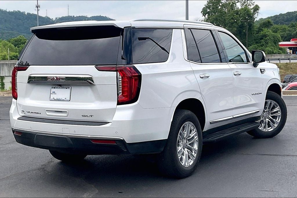 2023 GMC Yukon SLT