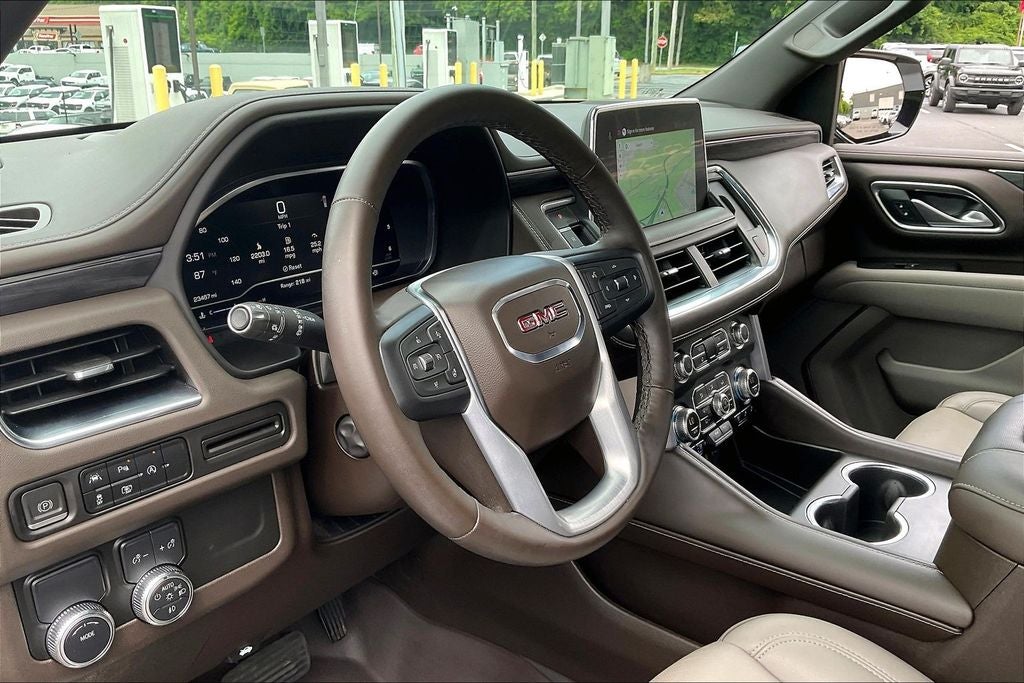 2023 GMC Yukon SLT