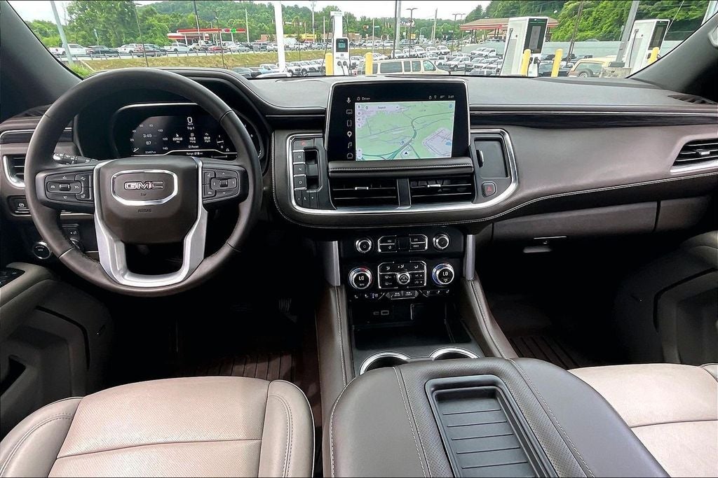 2023 GMC Yukon SLT