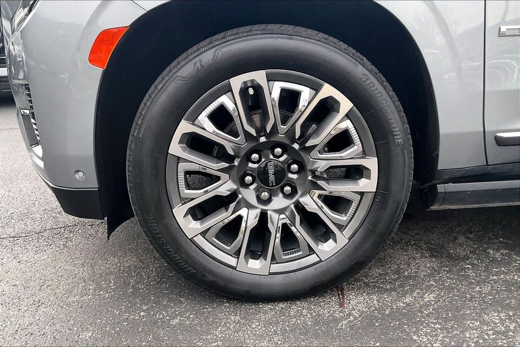 2023 GMC Yukon XL Denali Ultimate