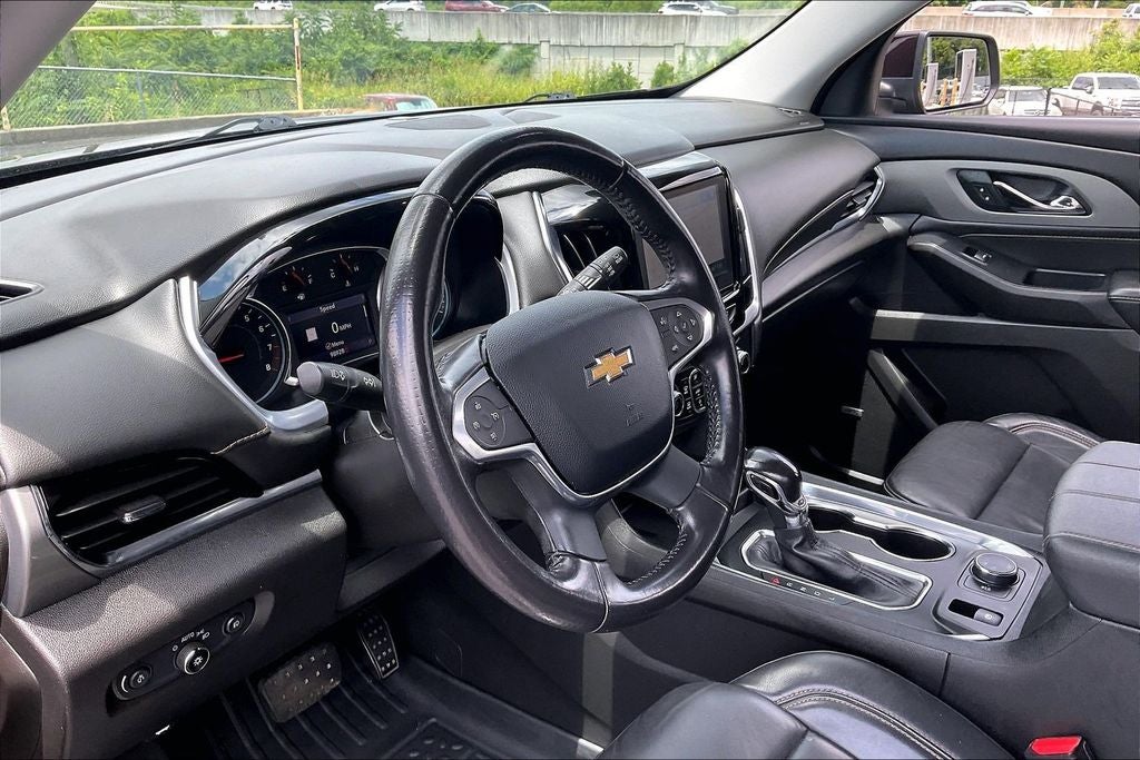 2021 Chevrolet Traverse LT Leather