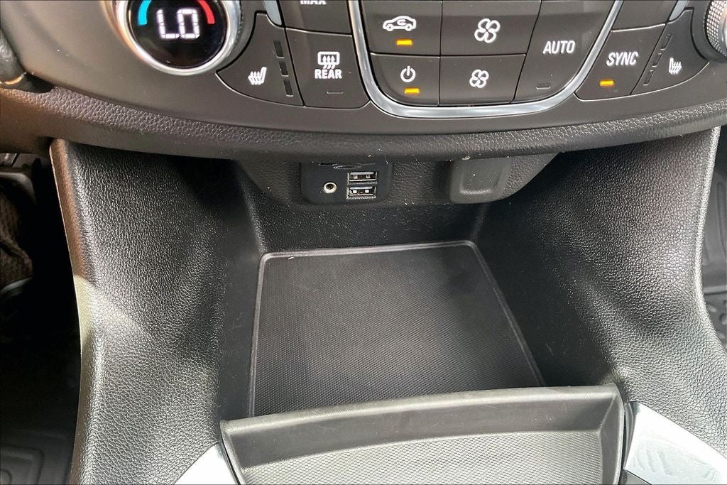 2021 Chevrolet Traverse LT Leather
