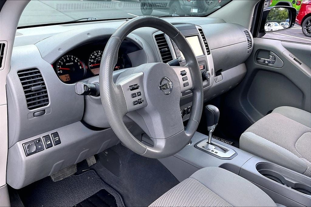 2021 Nissan Frontier SV