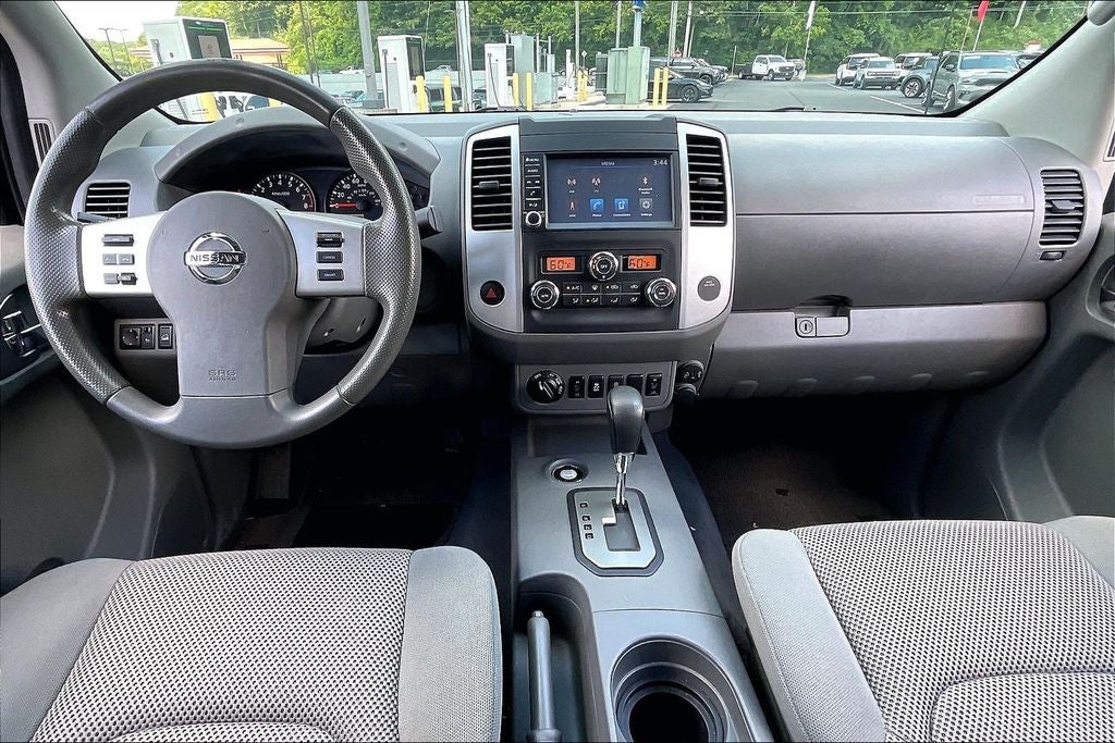 2021 Nissan Frontier SV