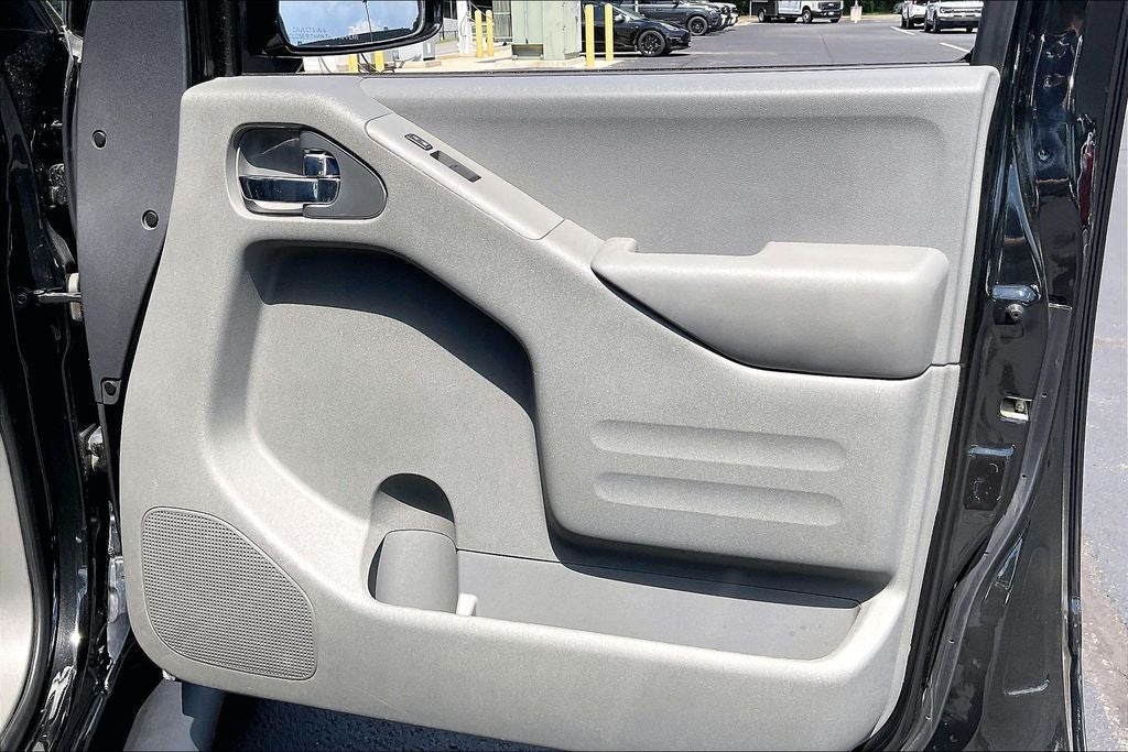 2021 Nissan Frontier SV