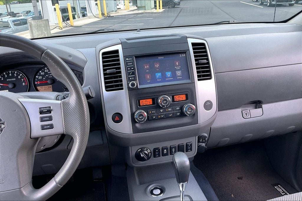 2021 Nissan Frontier SV