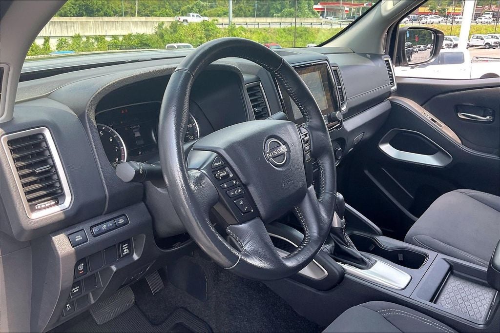 2024 Nissan Frontier SV