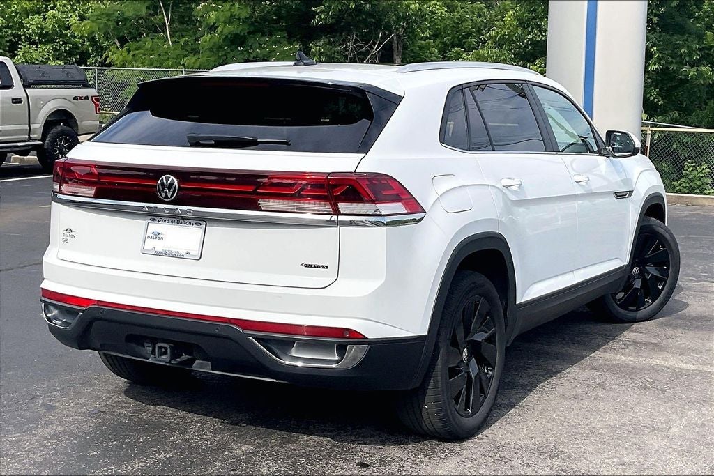 2025 Volkswagen Atlas Cross Sport 2.0T SE w/Technology