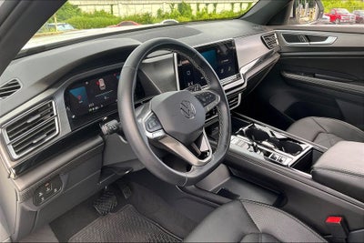 2025 Volkswagen Atlas Cross Sport 2.0T SE w/Technology