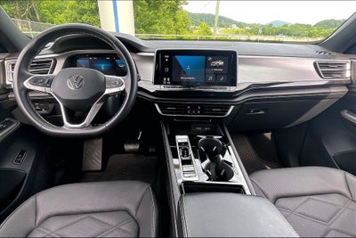 2025 Volkswagen Atlas Cross Sport 2.0T SE w/Technology