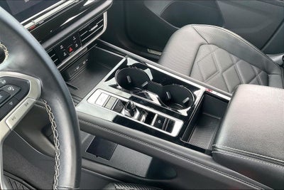 2025 Volkswagen Atlas Cross Sport 2.0T SE w/Technology