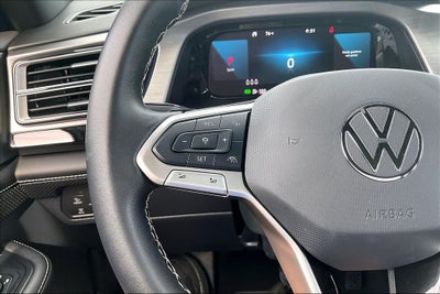 2025 Volkswagen Atlas Cross Sport 2.0T SE w/Technology