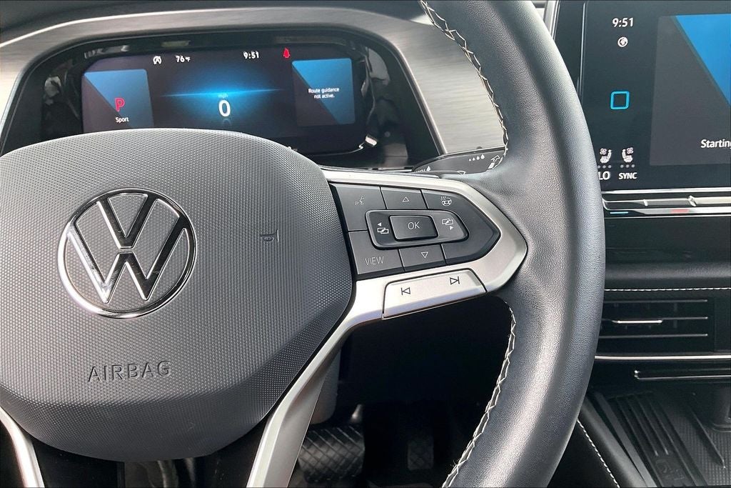 2025 Volkswagen Atlas Cross Sport 2.0T SE w/Technology