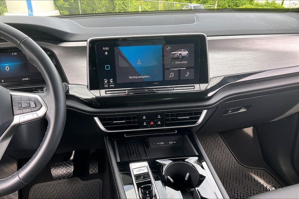 2025 Volkswagen Atlas Cross Sport 2.0T SE w/Technology