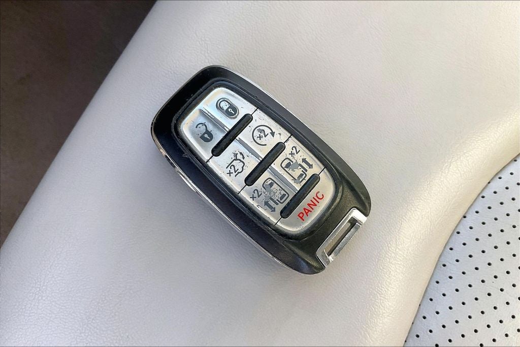 2020 Chrysler Voyager LXI